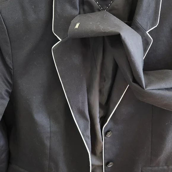 Women's Black Blazer with White Trim - Picture 5 of 5
